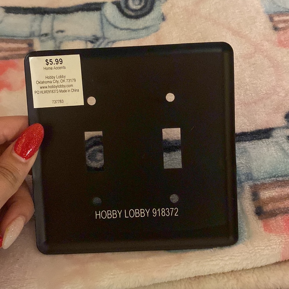 Light switch cover - Picture 2 of 2